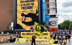 英國五大城現撐香港廣告牌 促首相向中共施壓