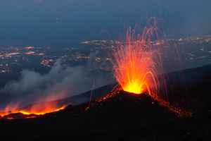 專家警告：意大利超級火山再次「接近爆發點」