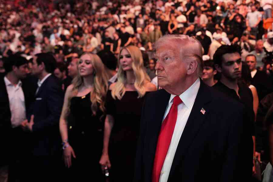 特朗普現身UFC賽事 宣布白宮將舉辦格鬥賽