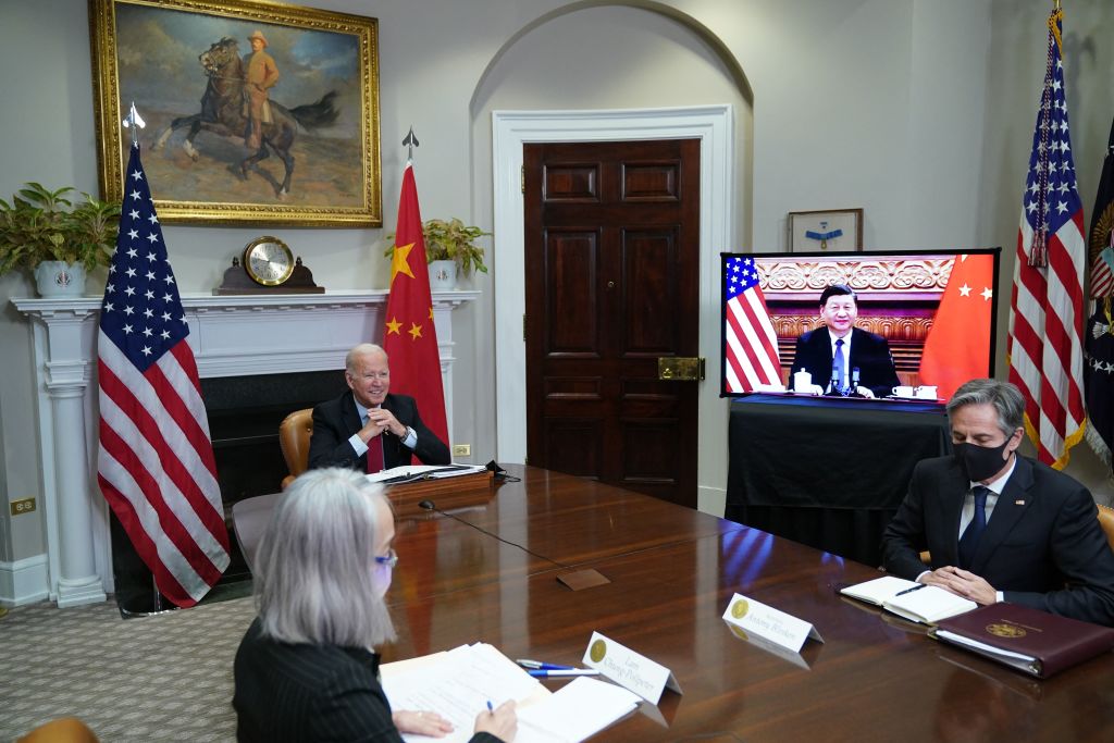 11月15日，美國總統拜登和中國國家主席習近平召開了視像峰會。（MANDEL NGAN/AFP via Getty Images）