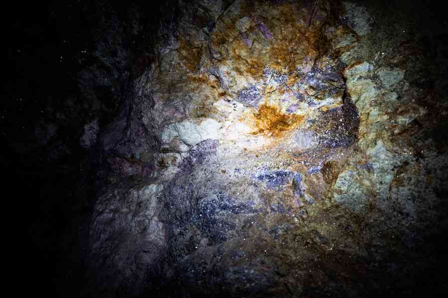 美國新版「關鍵礦物清單」出爐 強調礦產獨立