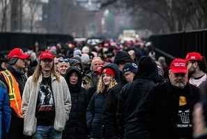 特朗普華盛頓舉行勝利集會 數千名支持者參加