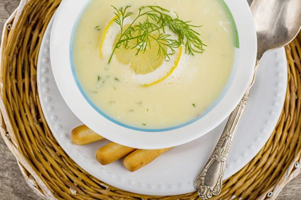 美食DIY｜美味療癒的希臘檸檬蛋湯