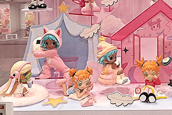 LABUBU二手價大跌 泡泡瑪特老款五折速賣