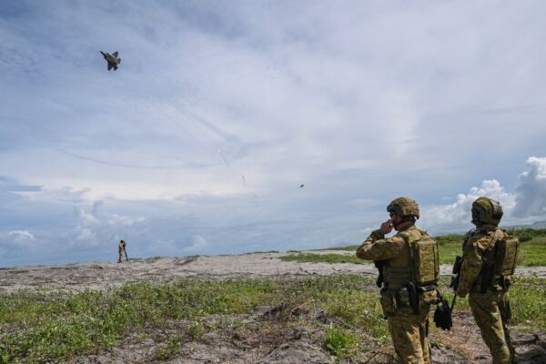 澳洲前將軍警告中共宣傳危害 籲升級澳軍裝備