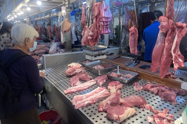 中國生豬業爆三重危機 罕見淘汰戰上演