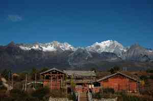 大量遊客受困雲南玉龍雪山景區山頂數小時