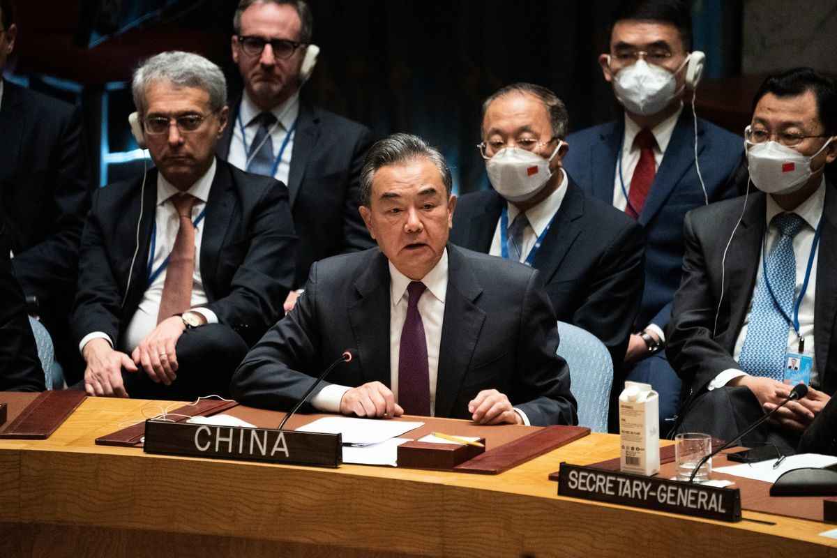 2022年9月22日，中共外長王毅在聯合國安理會關於烏克蘭問題的會議上。（Bryan R. Smith/AFP via Getty Images）