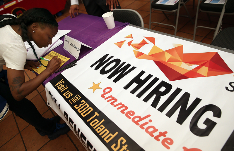 美國新增非農就業43.1萬 失業率降至3.6%