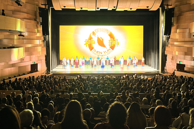 「超越藝術」 神韻加州北嶺折服主流精英