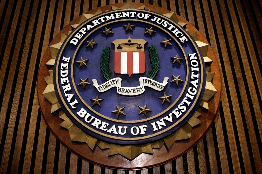 FBI警告：黑客寄送惡意USB 欲入侵國防企業