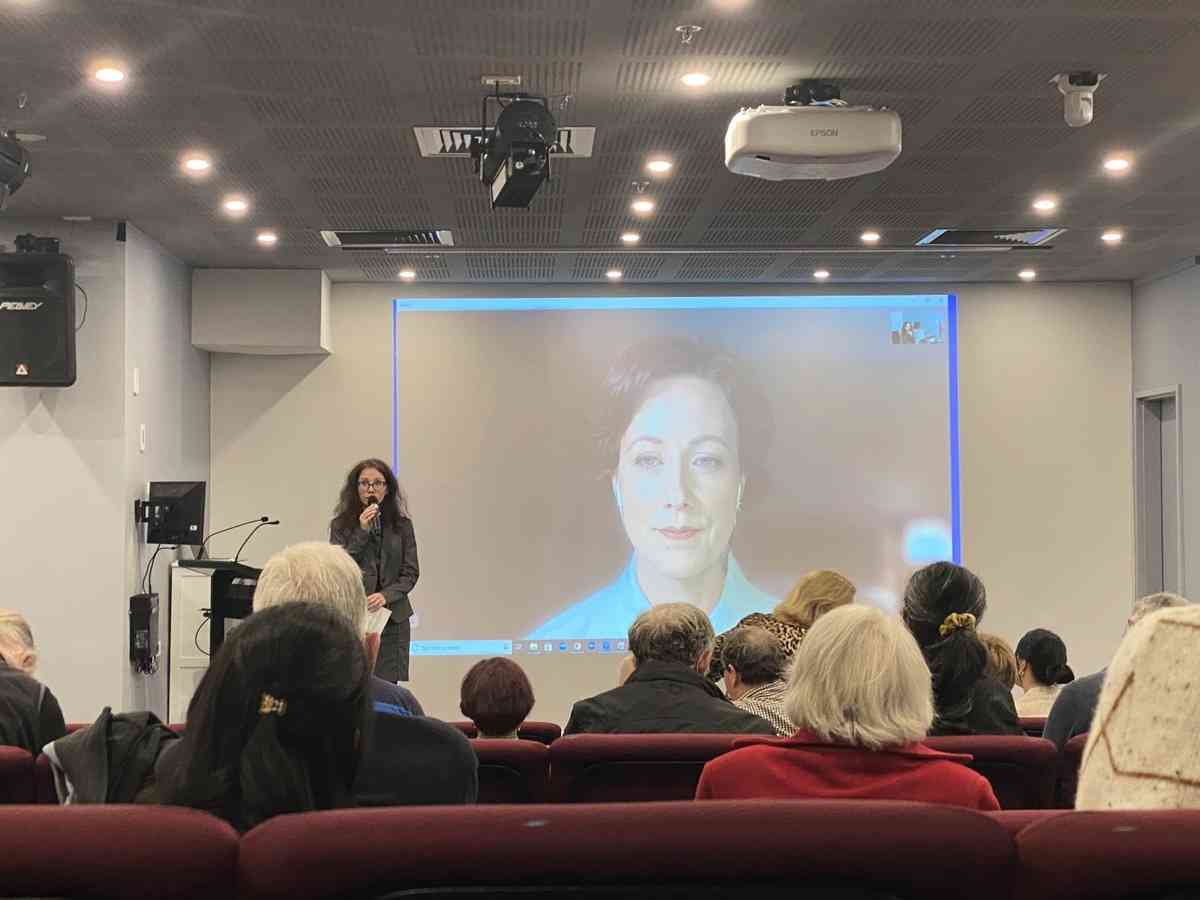 5月7日晚,澳洲法輪大法佛學會在悉尼市中心的Sydney Mechanics’ School of Arts舉辦了獲獎紀錄片《尋找勇氣》(Finding Courage)的電影放映會。(李睿/大紀元)