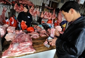 豬肉供應全面告急 價格瘋漲 中共「維穩」