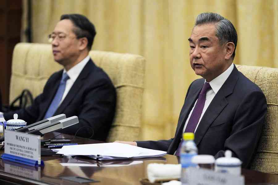 王毅訪歐露援俄底牌 專家揭其「泄密」意圖