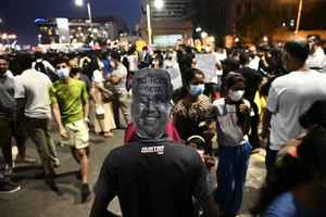 數周抗議活動壓力下 斯里蘭卡總理辭職