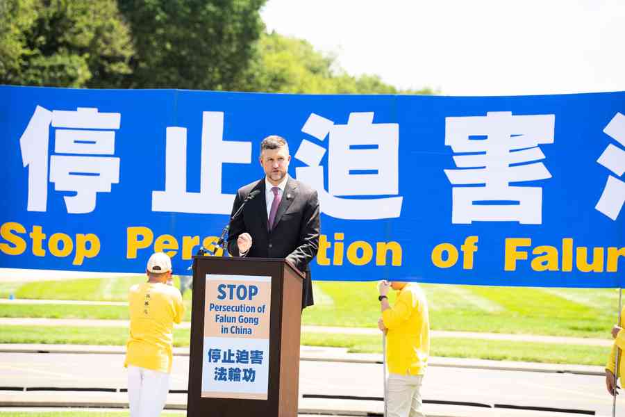 美國會議員：確保神韻能在世界各地演出