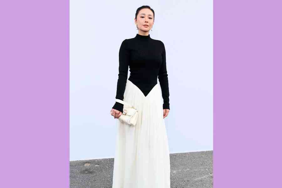 高葉與李乃文微博之夜台下偷吃餅乾 引爆網絡