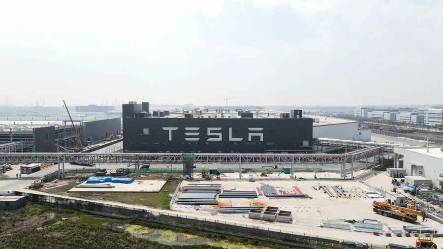 消息：銷售乏力 Tesla削減上海工廠產量