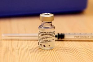 澳洲與英國交換疫苗 首批50萬劑到貨