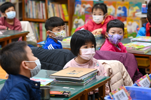 中共十五部門聯合發文「催婚催生」引熱議