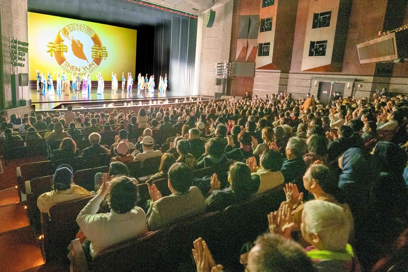 神韻「迎神下世」 台灣彰化員林首場爆滿 政要致賀