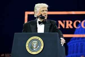 特朗普指責中共操縱匯率以抵消美國關稅