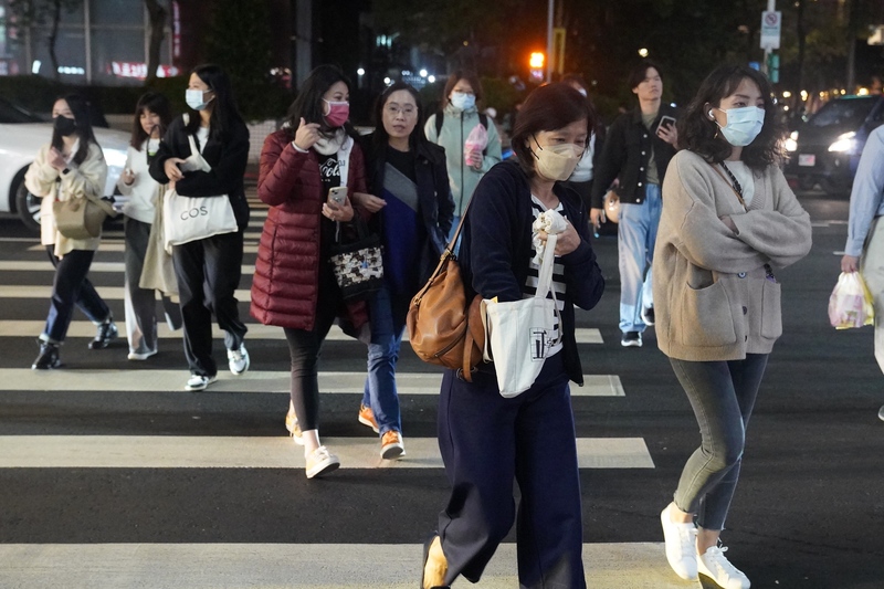 台灣多縣市氣溫下探6度 24日冷空氣接力來襲