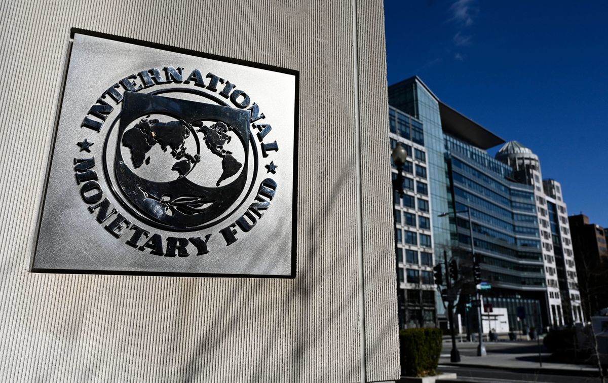 2022年1月26日，位於美國華盛頓特區的國際貨幣基金組織（IMF）的logo。（Olivier Douliery /AFP via Getty Images）