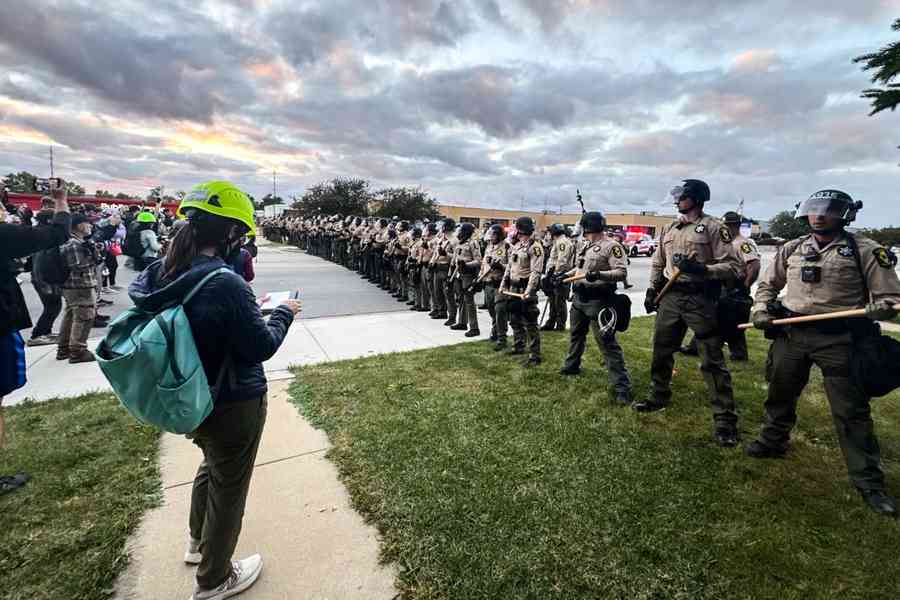 特朗普2.0首年 美打擊非法移民成果顯著