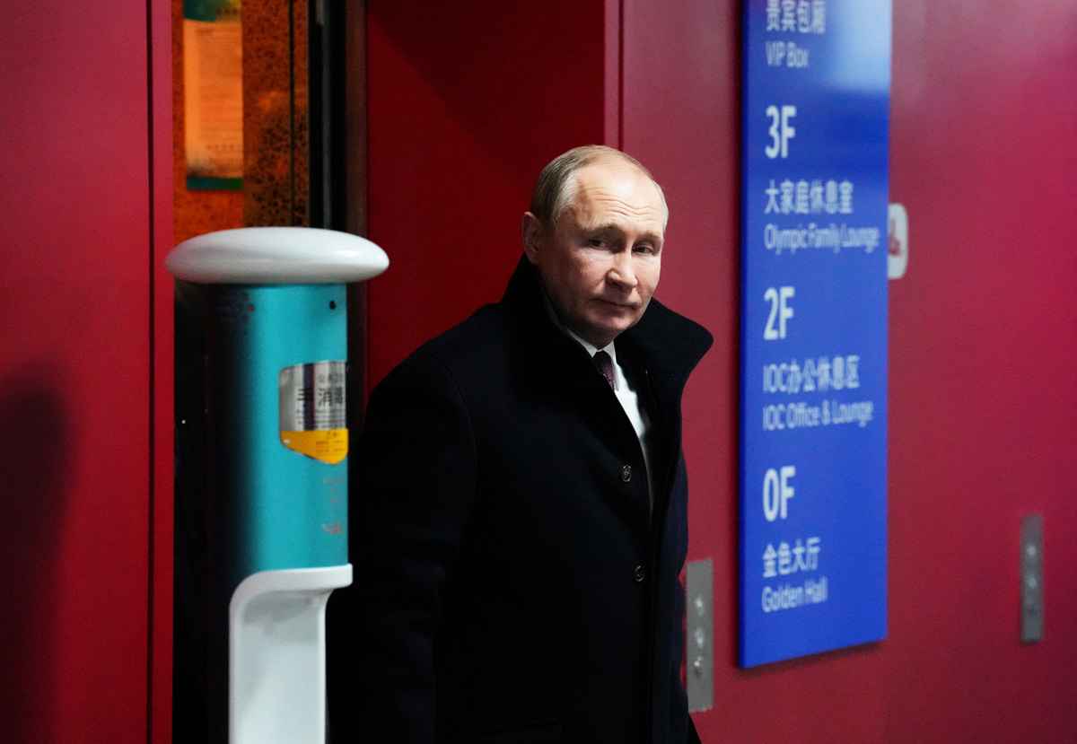 2022年2月4日，俄羅斯總統普京出席北京冬奧會的開幕式。此舉被外界認為是莫斯科為攻打烏克蘭跟北京通氣。（Carl Court/POOL/AFP）
