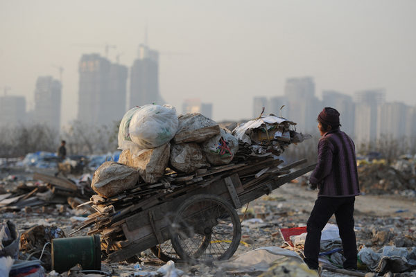 中國目前的貧富差距已經居世界所有國家之最。（AFP）