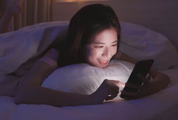 手機會在夜間發送數據 如何保護個人私隱