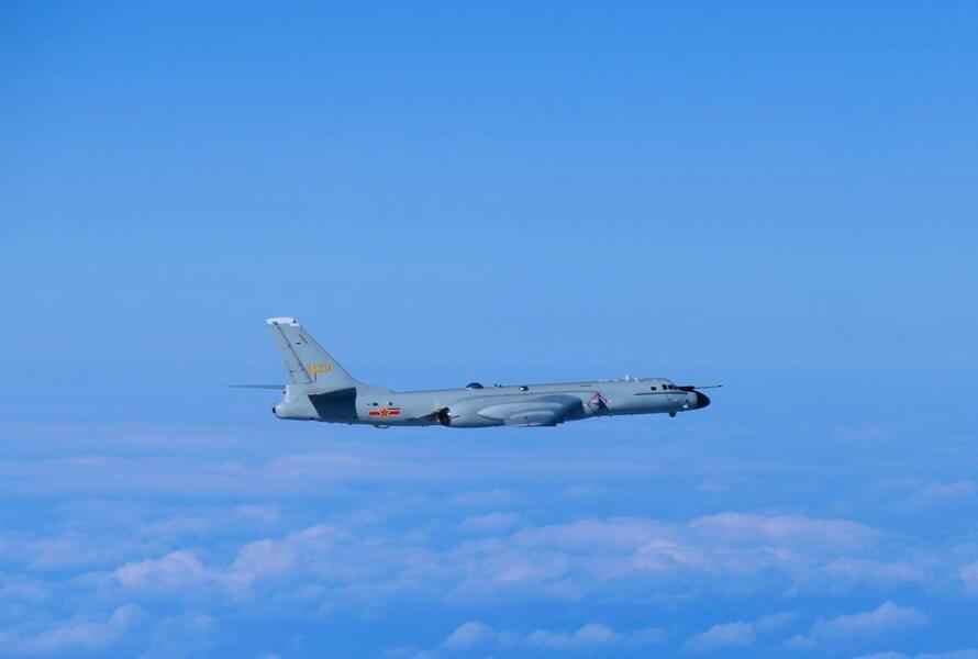衛星圖片揭中共在西沙群島部署H-6轟炸機