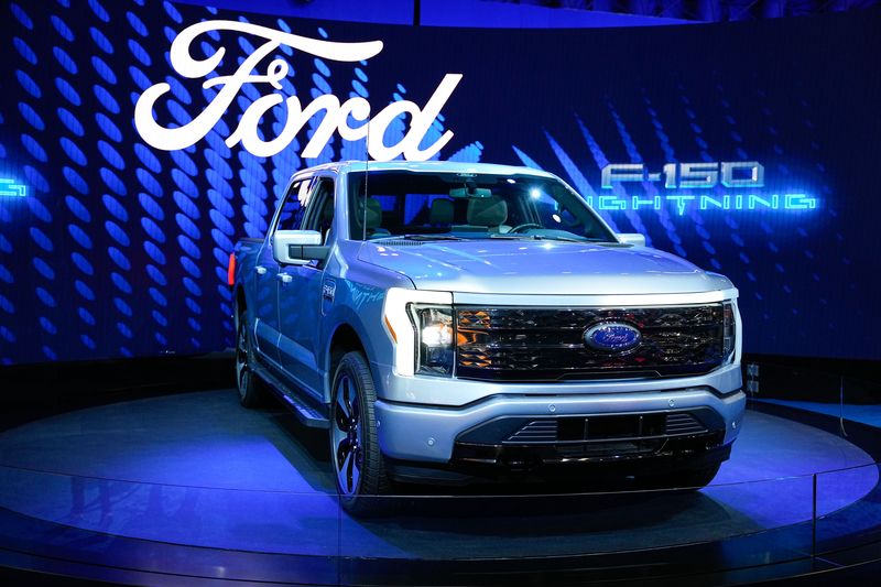 日本擬購100輛福特農夫車 特朗普讚高市有品味