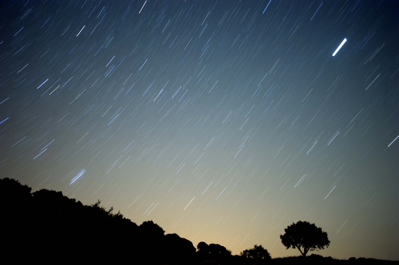 流星雨二重奏即將登場 夏夜觀星正當時