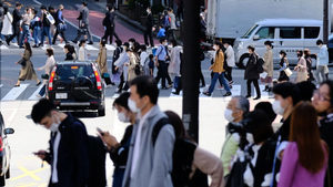 日本新增病例創近月新高 恐3度發緊急事態