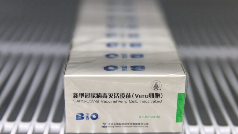中共工程院院士鍾南山8日說，中國全民疫苗接種率還遠遠不夠。（Getty Images）