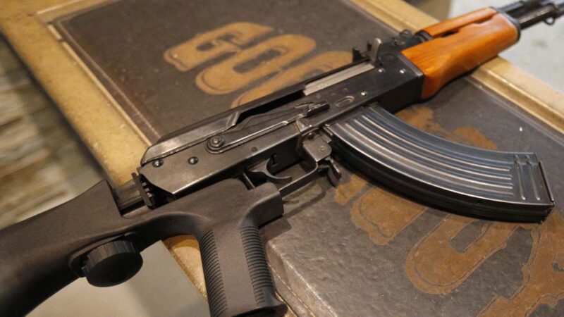 中共贈1萬AK-47步槍只適合左撇子 厄瓜多爾用來訓練
