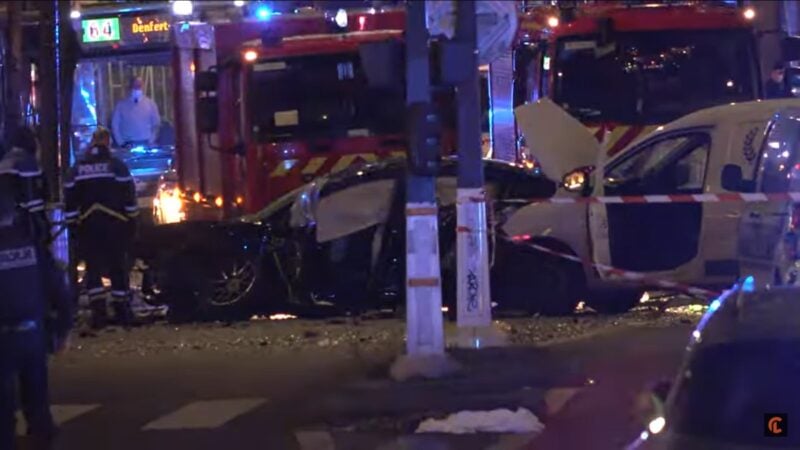 2021年12月11日晚間，法國巴黎一名的士司機駕駛的Tesla在第13區突然失控，造成1人喪命、20人受傷。（影片截圖）