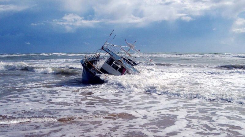 中國風電工程船沉沒 多人失蹤 救助通報被刪