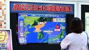 北韓試射2次導彈 研判掉落日本專屬經濟區外