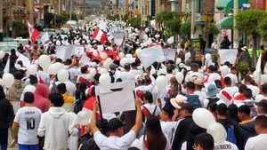 秘魯示威延燒 已釀18死2部長辭職 數千遊客受困