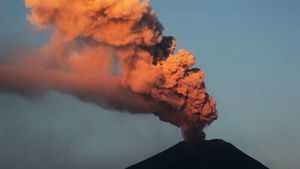 距墨西哥城僅45英里 波波火山威脅2200萬人