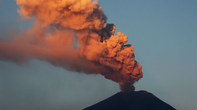 距墨西哥城僅45英里 波波火山威脅2200萬人