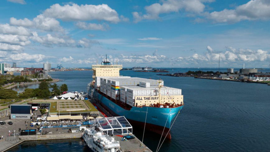 2023年9月14日，世界上第一艘甲醇燃料貨櫃船「Laura Maersk」在丹麥哥本哈根舉行命名儀式。（SERGEI GAPON/AFP via Getty Images）