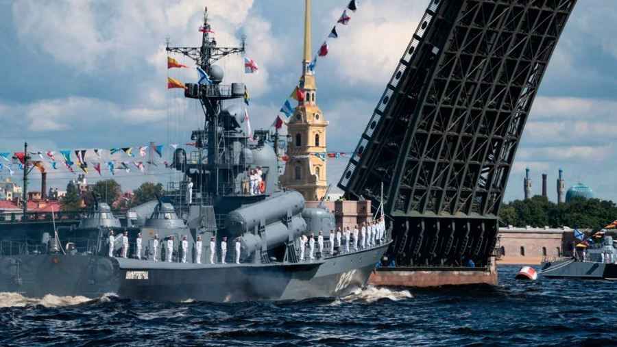 烏克蘭猛攻克里米亞 在黑海擊沉一艘俄軍艦（有片）
