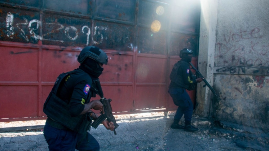 海地首都太子港槍聲再響 逾3萬人逃離