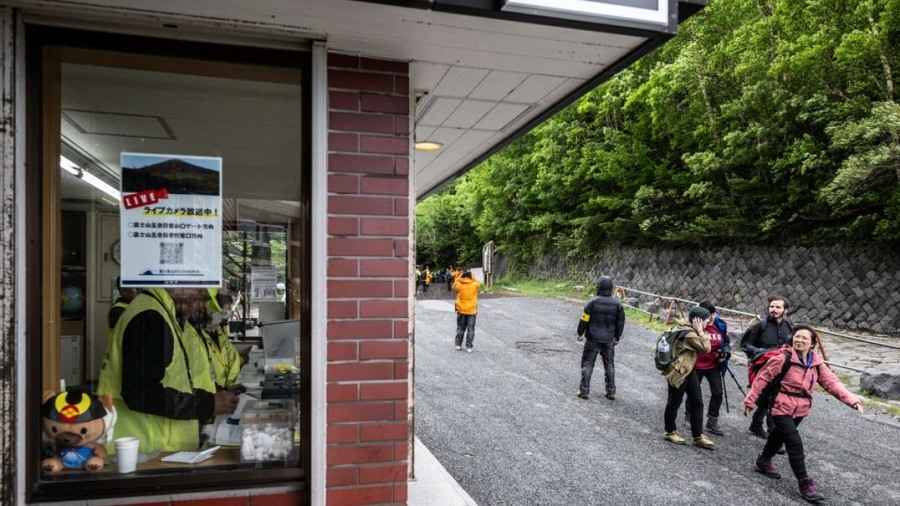 日本富士山開山不到半個月 山難累計5死