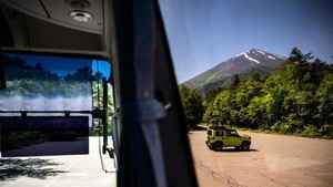 雷擊富士山 3遊客摔倒受傷 登山杖燒焦