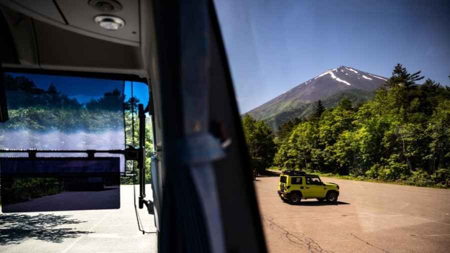 雷擊富士山 3遊客摔倒受傷 登山杖燒焦